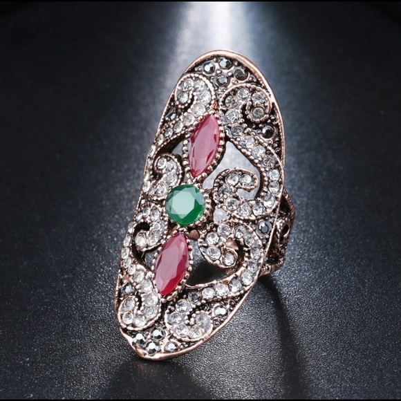 Elsa Oval Antique Ring - Picture 4 of 4